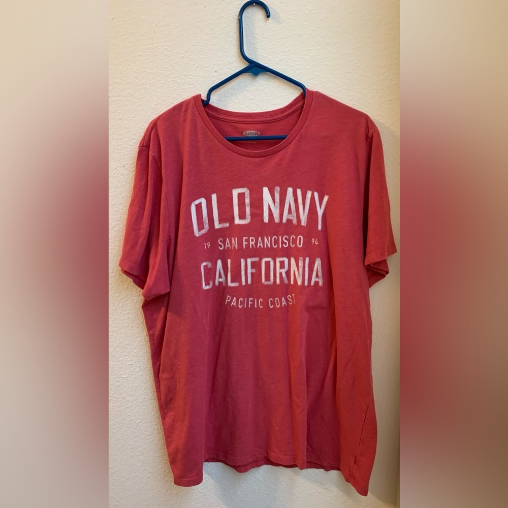 Old navy XXL men’s short sleeve red crew neck logo t-shirt